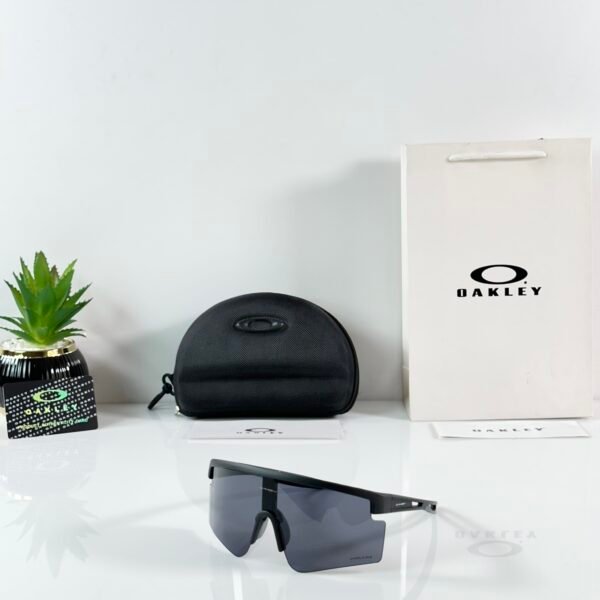 Oak 2306 Black