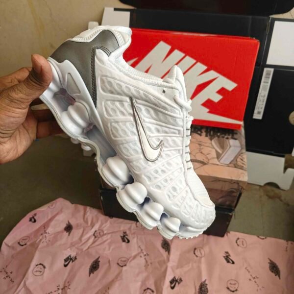 Nikee Shox TL Metallic green
