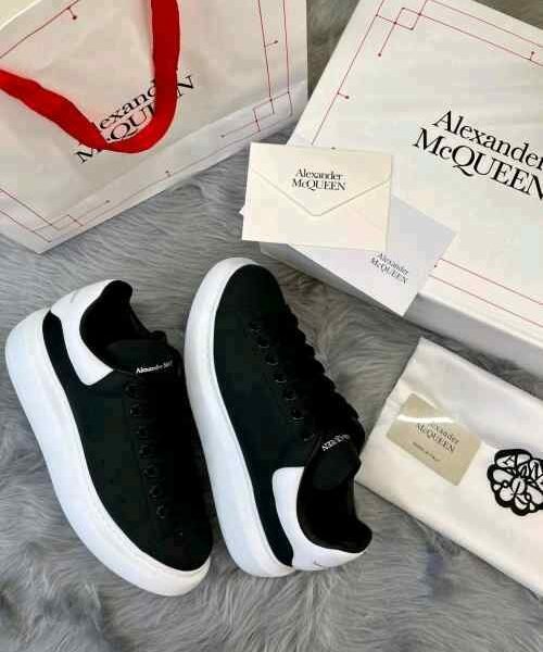 Alexandar McQueen Premium Blackwhite
