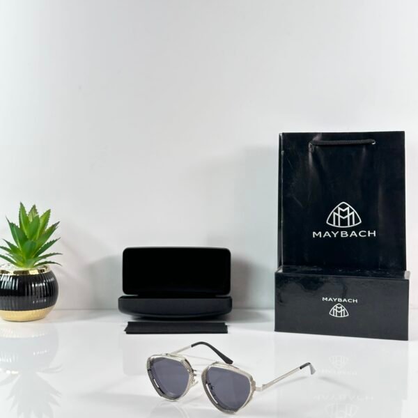 Maybach 2171 Silver Black