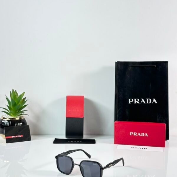 PR 792 Black