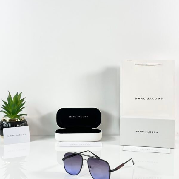 Marc Jacobs 242 Black Blue