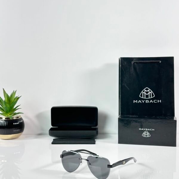Maybach 1022 Black
