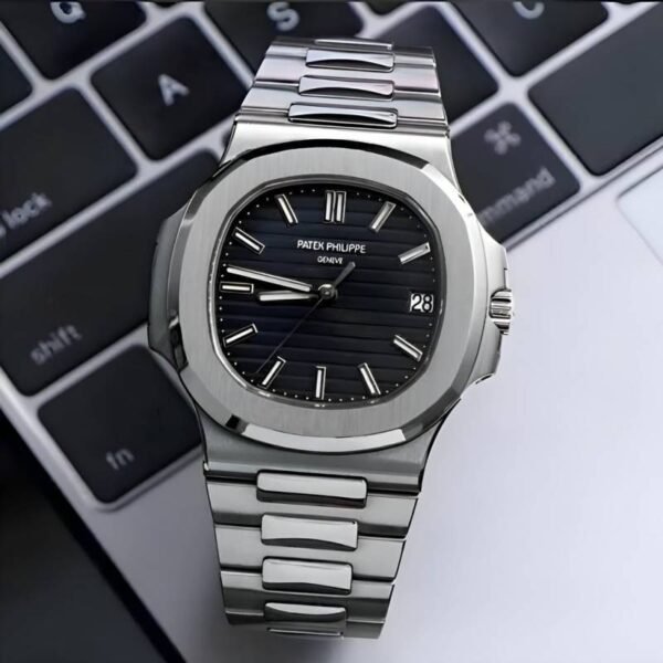 Patek phillippp_eNautilus Quartz Silver-Black