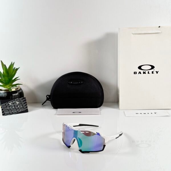 Oakle 8241 White Aqua