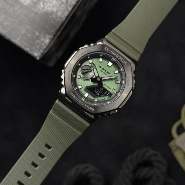 Casio g shock gm2100