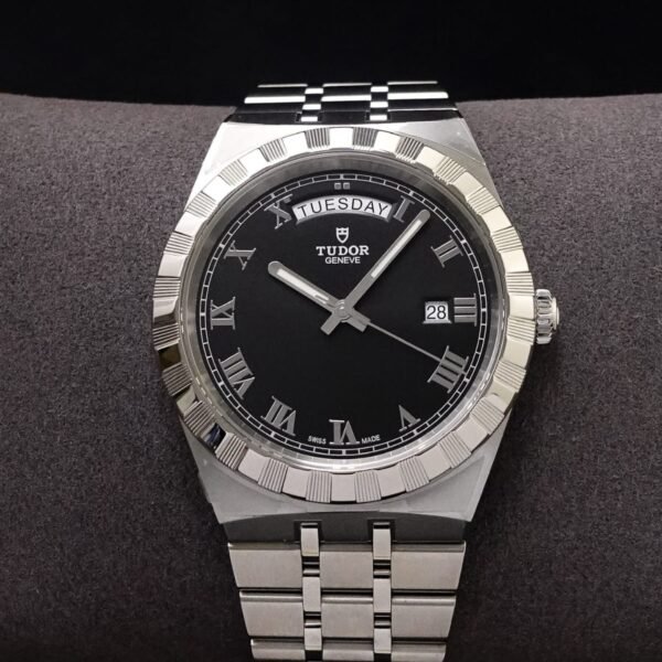 Tudor Royal automatic silver Black