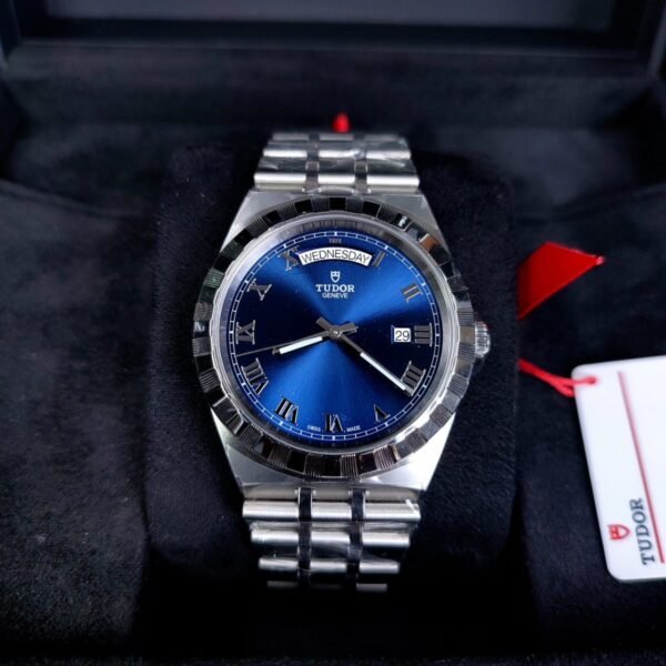 Tudor Royal automatic silver blue