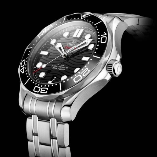 Omegg_a Seamaster Diver 300M Automatic Silver Black