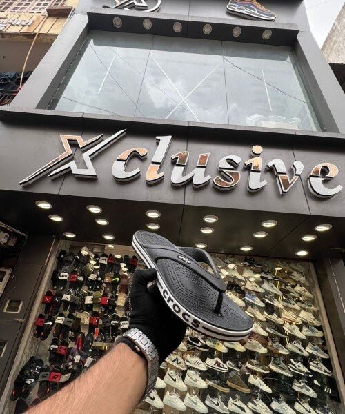 CROC V SHAPE SLIDE