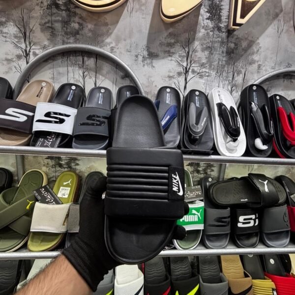 NIKE OFFCOURT ADJUSTABLE.