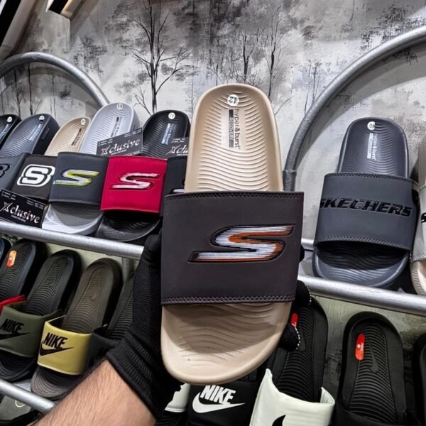 SKECHERS HYPEBURST ULTRA COMFORT.