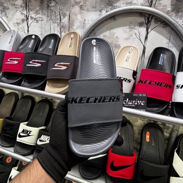 SKECHERS HYPEBURST ULTRA COMFORT.
