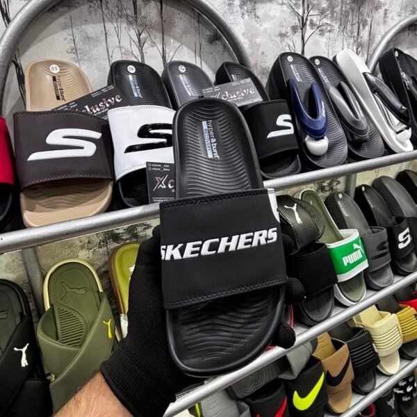 SKECHERS HYPEBURST ULTRA COMFORT.