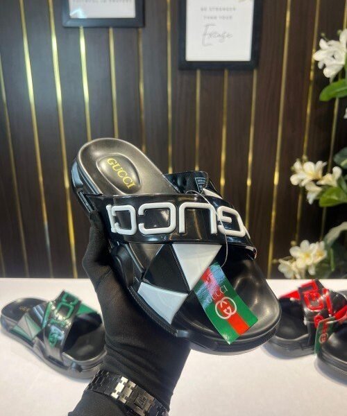 Guccii Italian Premium Logo Slide