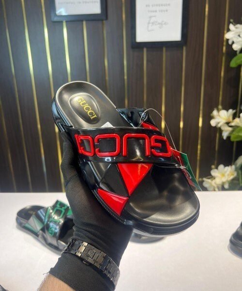 Guccii Italian Premium Logo Slide