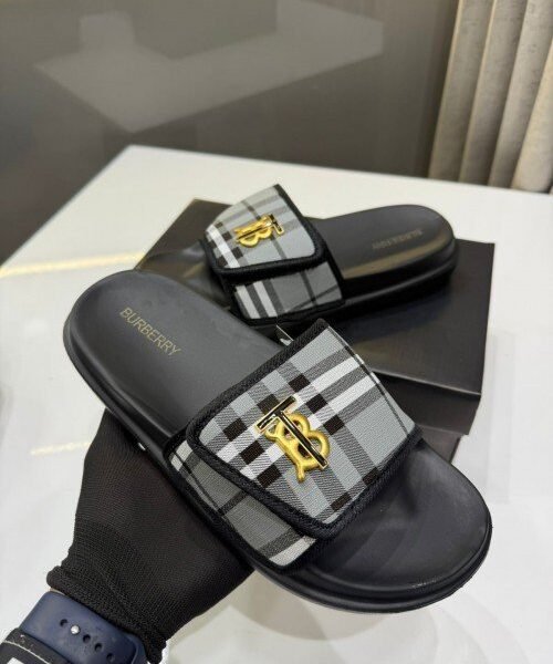 Burberry Soft-Bottom Slider