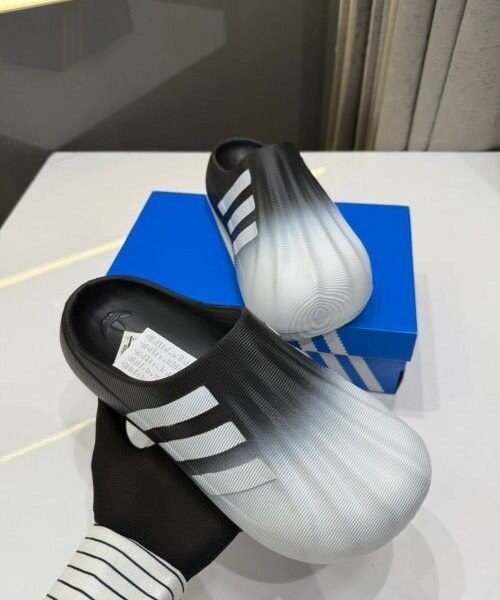 Adidas superstar premium slide
