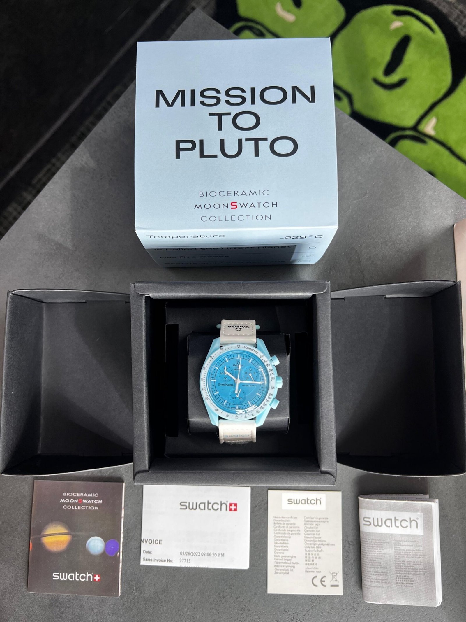 Swatch X Omega Bioceramic Moonswatch Mission To The Moon Uranus With Kit - Image 3