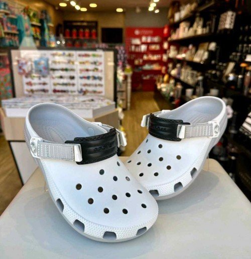 CROCSS Classic Turbo Clogs