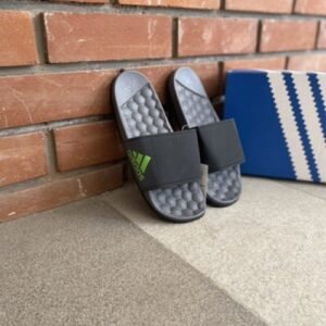 Adida_s Metropolitan Soft Grey Slides