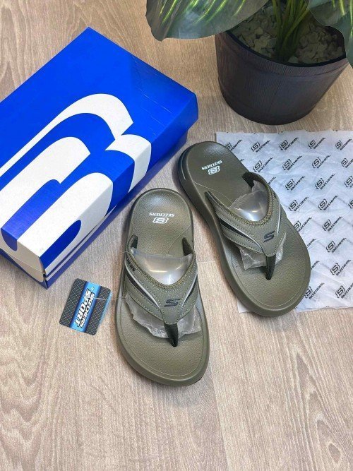 Skecher.s Relaxed Fit Super Comfort Premium Green - Image 2