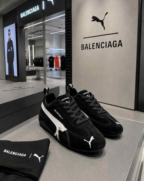 Pumaa x Balenciagaa Speedcat Suede Distressed BLACK 2510