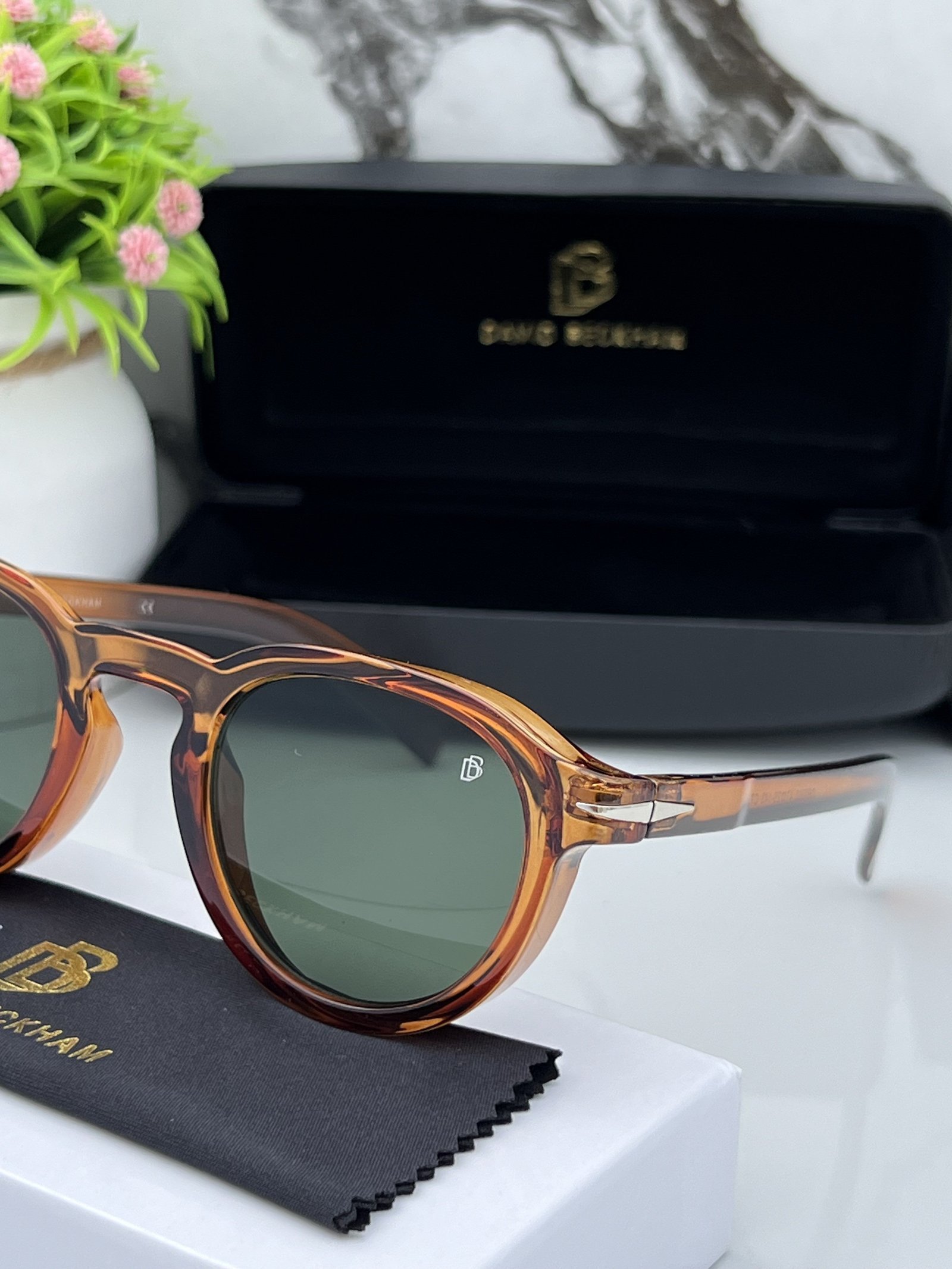 Branded Sunglasses round brown green (With Original kit) - Image 3