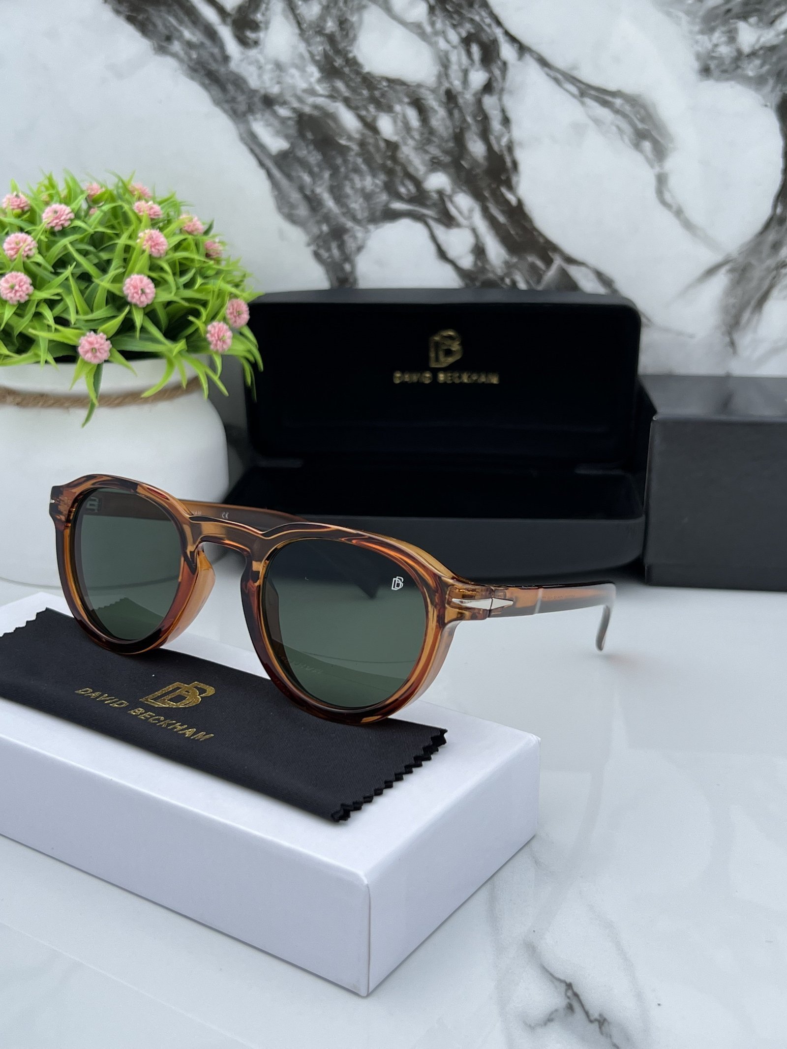 Branded Sunglasses round brown green (With Original kit) - Image 2