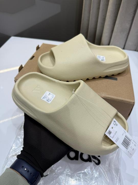 Adidas Yezzy Slides