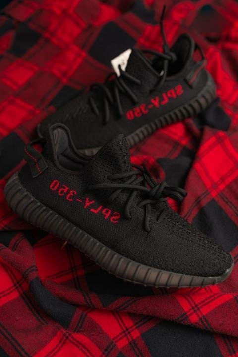 Yeezy Boost 350 V2 Bred TOP BATCH UA - Image 3