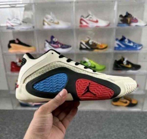 Nike Air Jordan 1 Low Bred Toe 2.0 TOP BATCH UA - Image 3