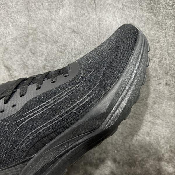 ALO Yoga RUNNER - TRIPLE BLACK TOP BATCH UA - Image 2