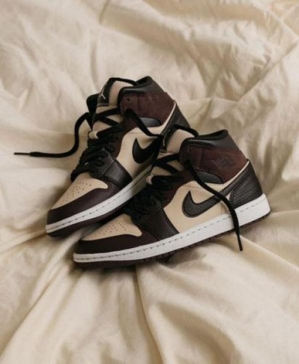 Nike Air Jordan 1 Mid SE Paris YMCA TOP BATCH UA - Image 3