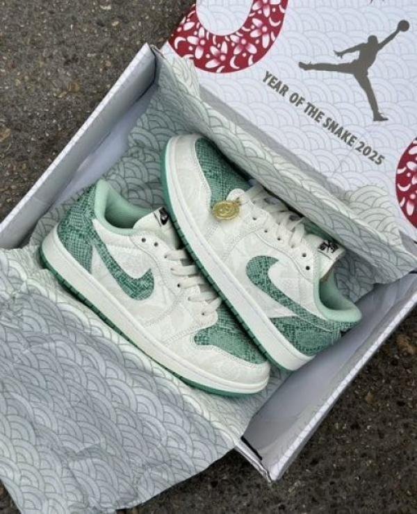 AIR JORDAN 1 LOW YEAR OF THE SNAKE 2025 TOP BATCH UA - Image 3