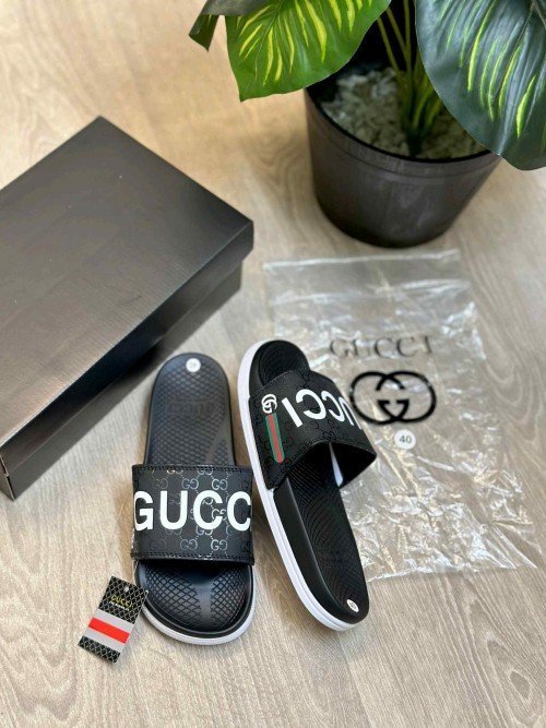Gucci Monogram Soft Comfort Premium Black Flip Flop - Image 2