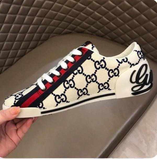 GUCCI VINTAGE EMBROIDERED GG LOGO CREAM PREMIUM SNEAKER TOP BATCH UA - Image 4