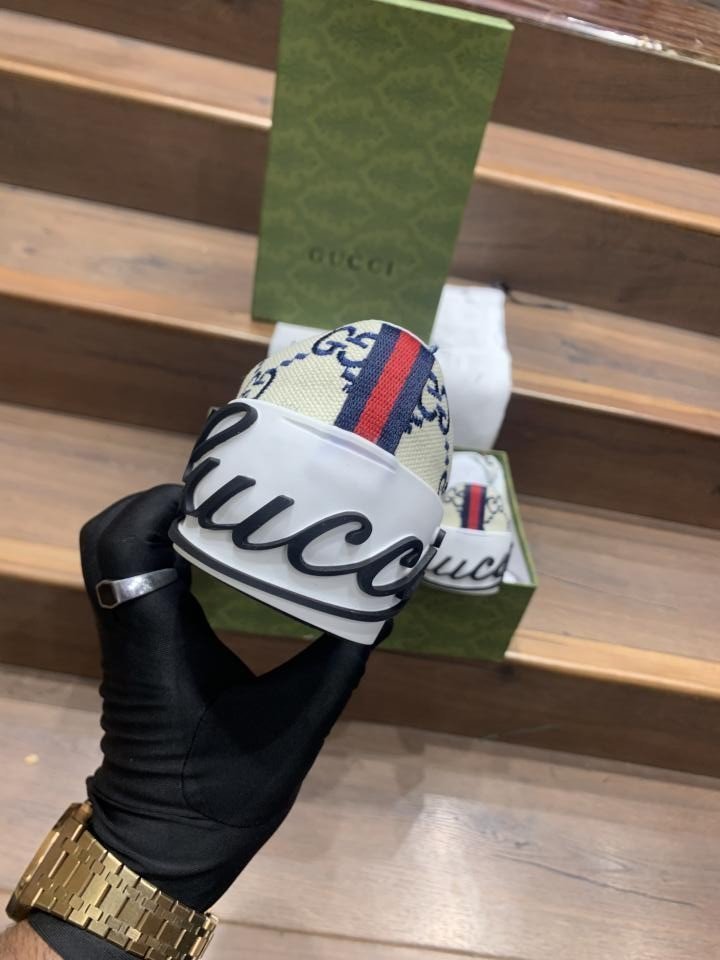 GUCCI VINTAGE EMBROIDERED GG LOGO CREAM PREMIUM SNEAKER TOP BATCH UA - Image 5