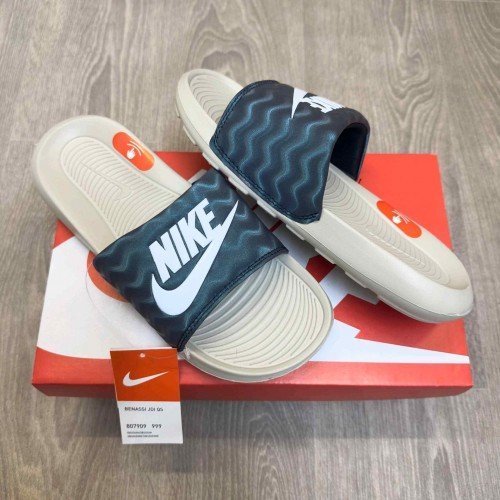 Nike Victori One Classic Textured Premium Beige Navy Flip-Flop