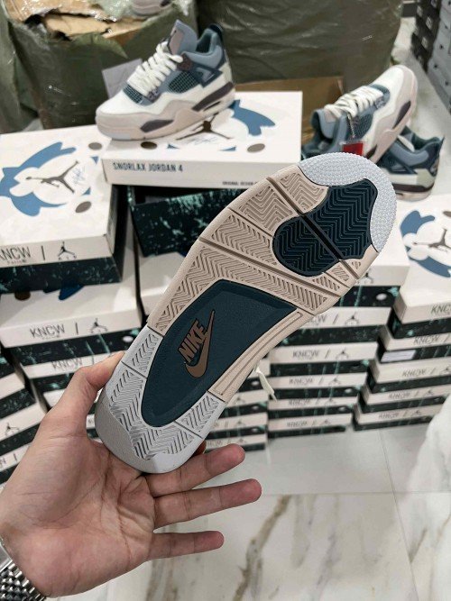 Air Jordan Retro 4 Snorlax Semi UA - Image 4