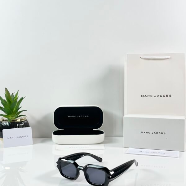 Marc Jacobs 3684 Black