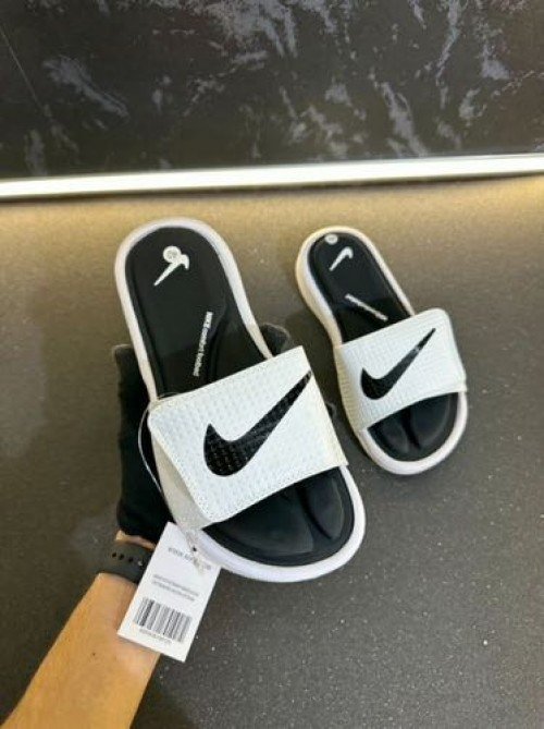 NIKE WHITE COMFORT SLIDE