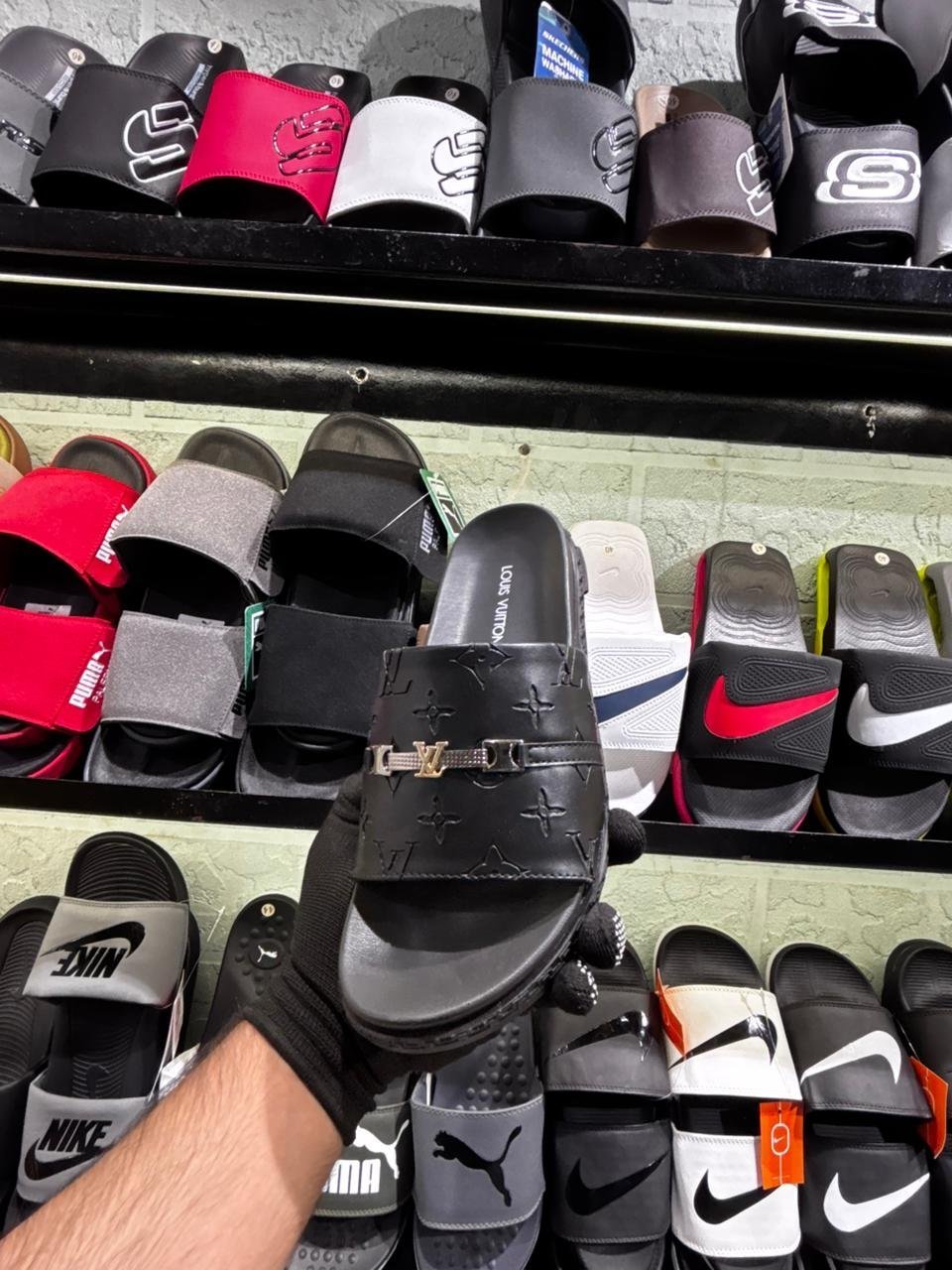 LOUIS VUITTON