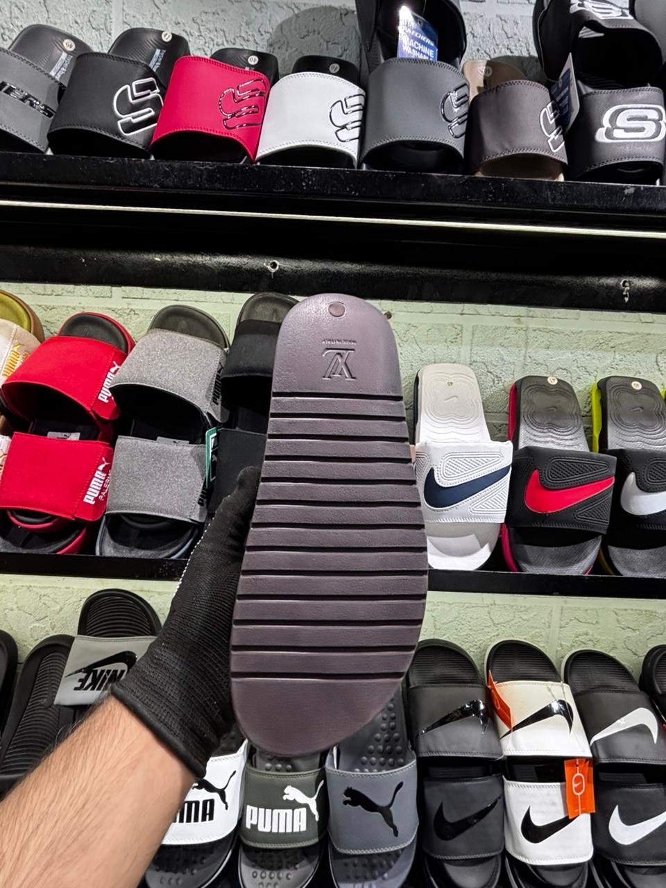 LV SLIDE LATEST EDITION - Image 2