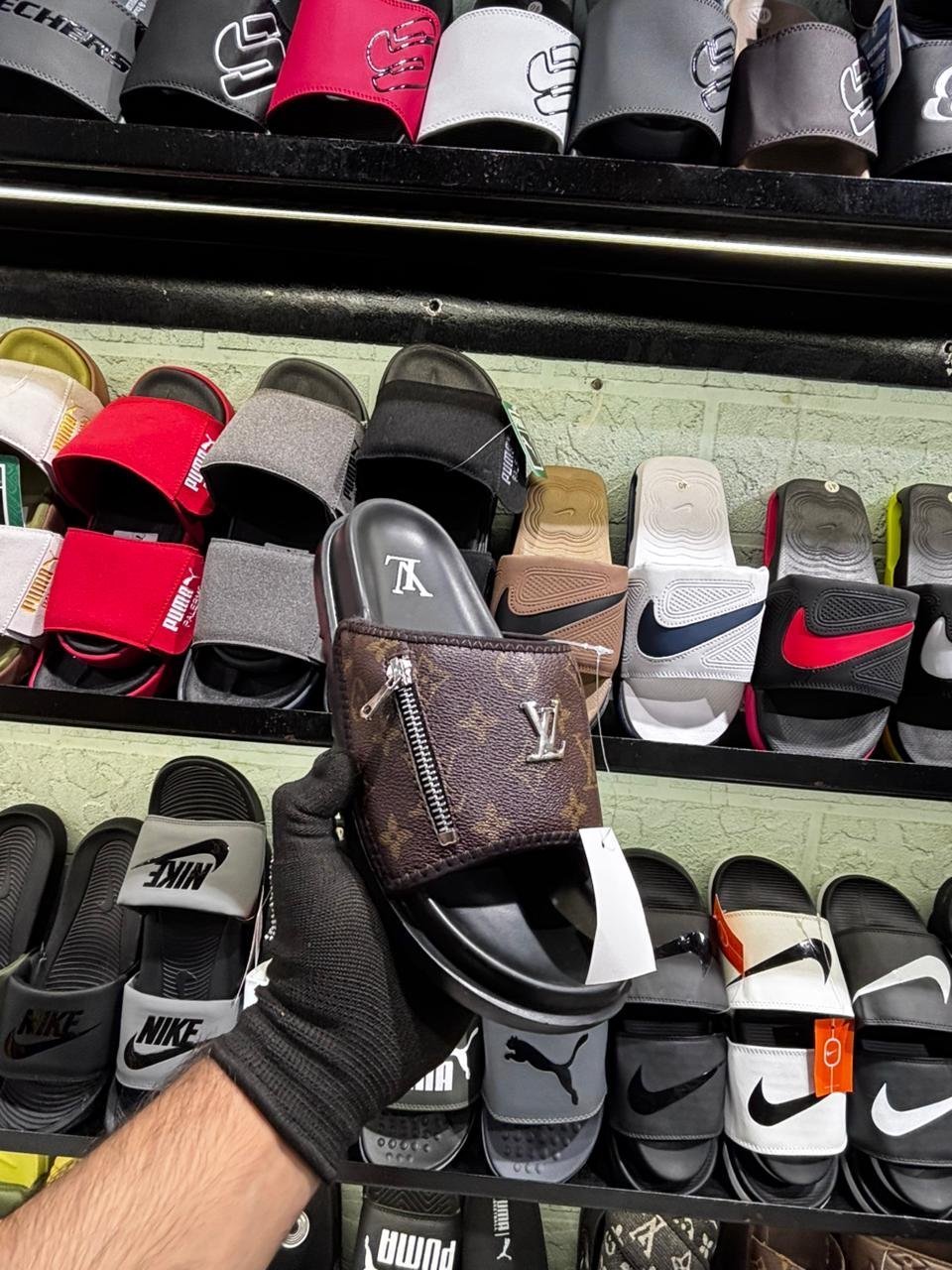 LV SLIDE LATEST EDITION