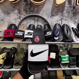 NIKE TURBO SOFTY.