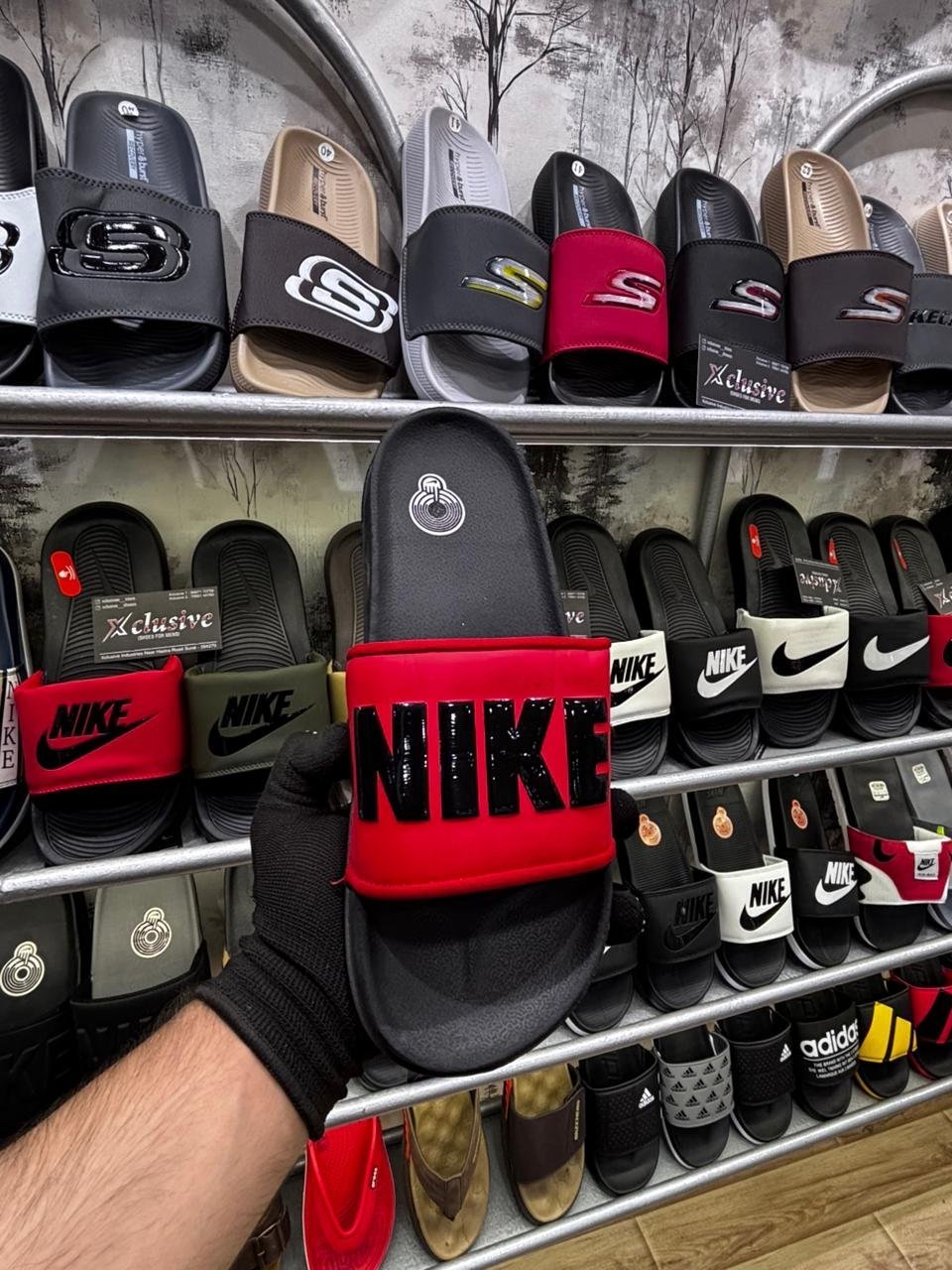 NIKE OFFCOURT LATEST EDITION.
