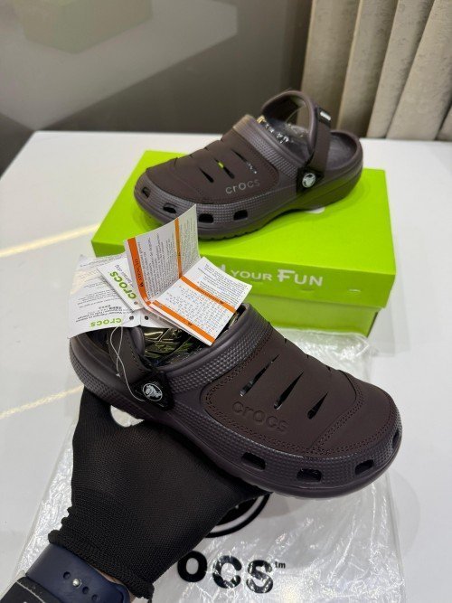 CROCS Yukon Men Clogs