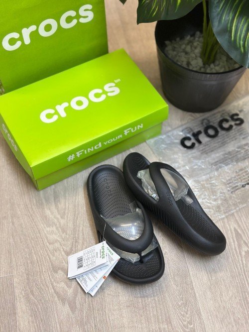crocs mellow recovery premium flip black - Image 2