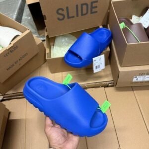 ADIDAS YEEZY SLIDE